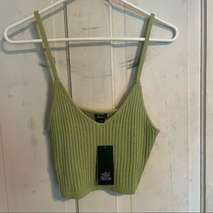 (NWT) WILD FABLE CROPPED TOP (LARGE)